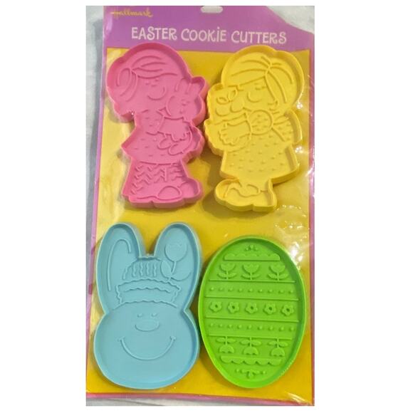 Vtg Hallmark Card Easter Cookie Cutter Set USA 150EFP14-6 Rabbit Egg Boy Girl - Picture 1 of 6
